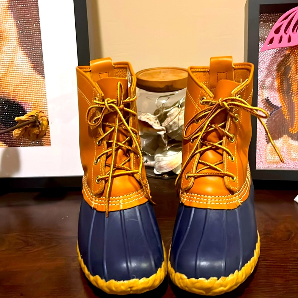L.L. Bean 1980s Vintage  Maine Hunting Shoes Bean Boots in blue navy color